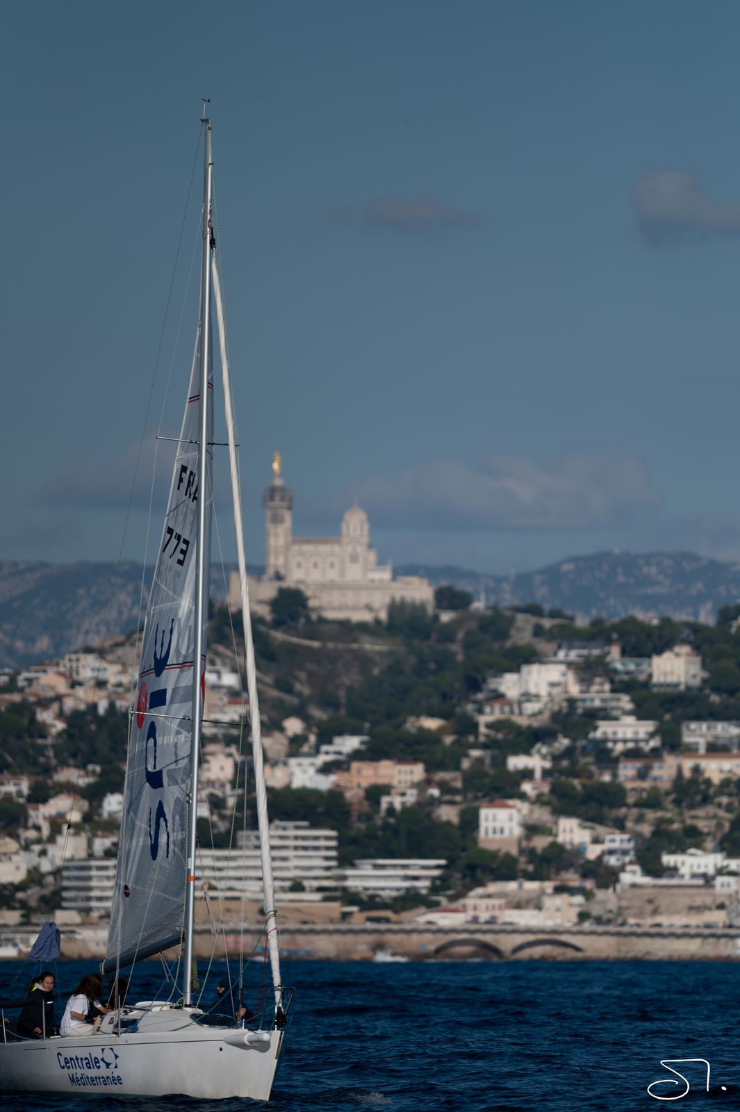 Régate Centrale Méditerranée 2025 — course dans la rade de Marseille